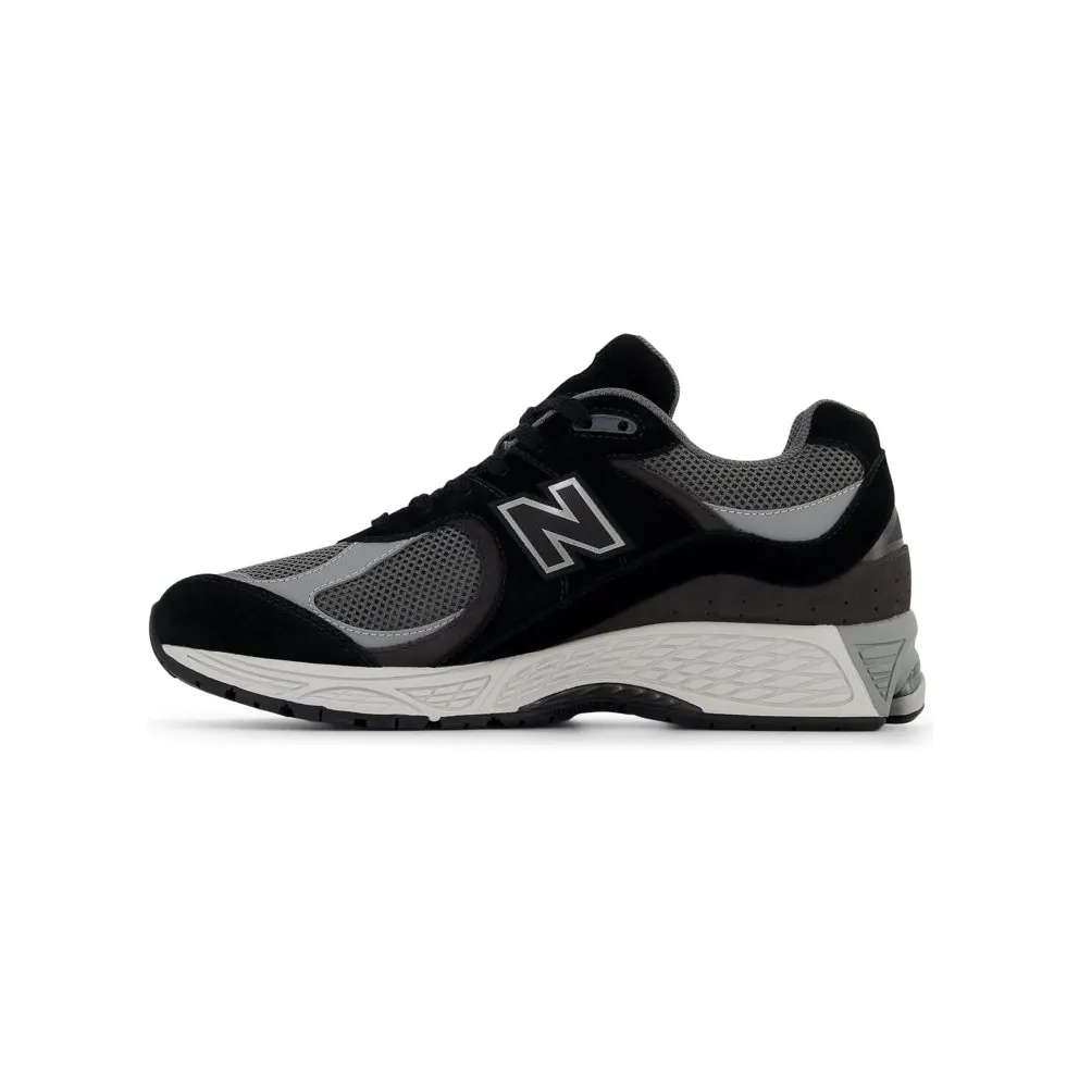 New Balance 2002R “Black/Grey” (U2002RC)