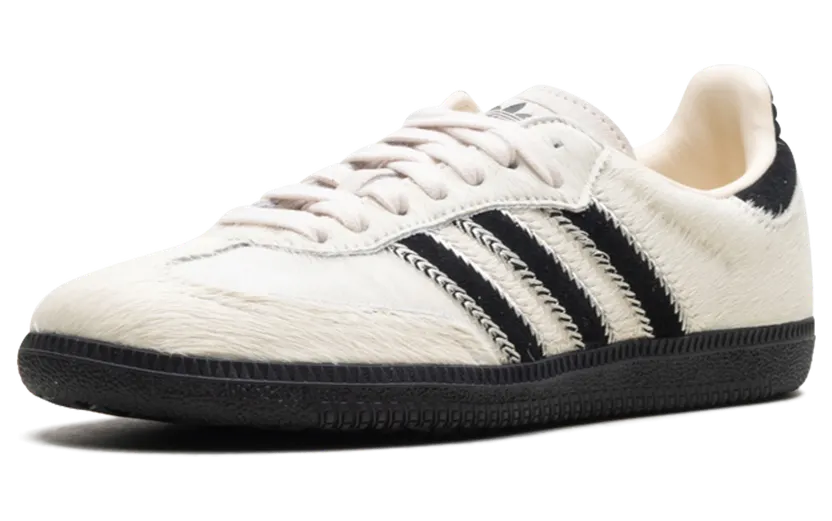 adidas Samba OG “Wonder White”: de klassieker in zacht pony hair (3)