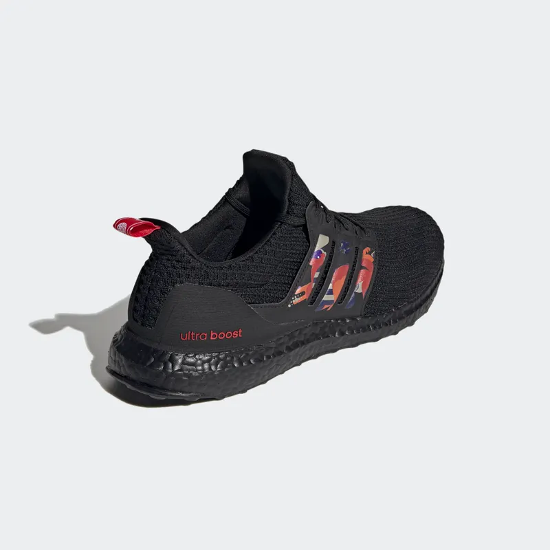 Adidas Ultraboost DNA Core Black / Core Black / Gold Metallic (GZ7603)