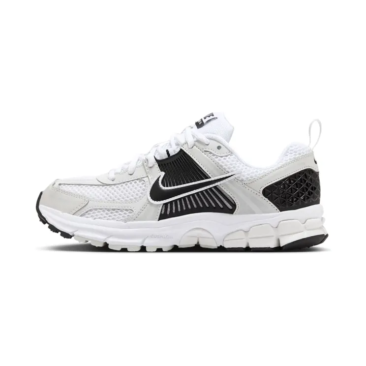Nike Zoom Vomero 5 “White / Platinum Tint / Metallic Platinum / Black” (HF6998-104)