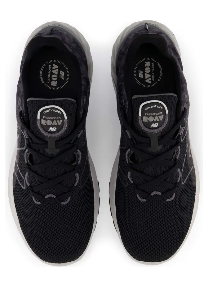 new-balance-sneaker MROAVCK2