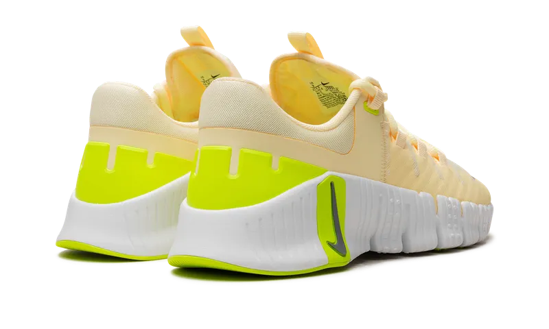 Nike Free Metcon 5 “Citron Tint Volt” (DV3950-800)