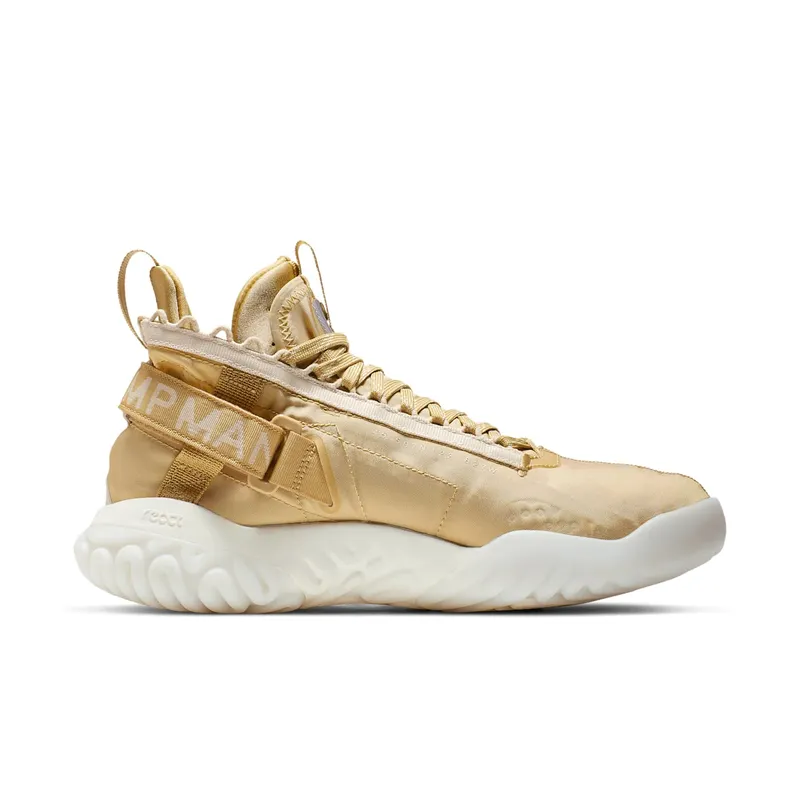 Jordan Proto React Light Cream Light Cream/Black-Club Gold-Sail (BV1654-200)