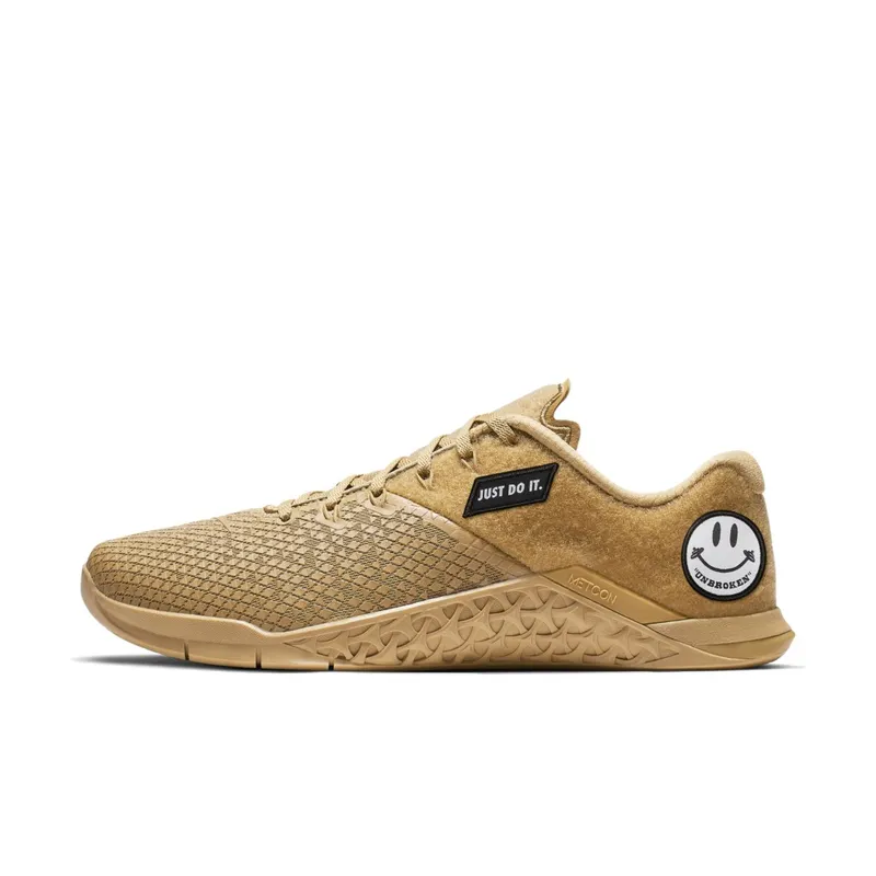 Nike  Metcon 4 Patches Elemental Gold Elemental Gold/Elemental Gold-Elemental Gold (BQ3088-700)