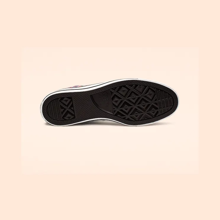 converse-chuck-taylor-all-star 165735C