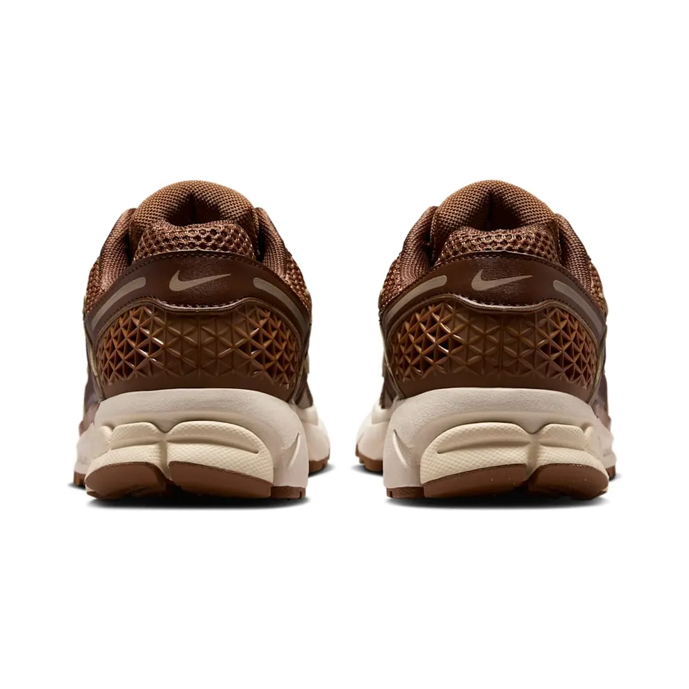 Nike Zoom Vomero 5 Womens “Cacao Wow / Light British Tan / Dark Driftwood” (FJ2028-200)