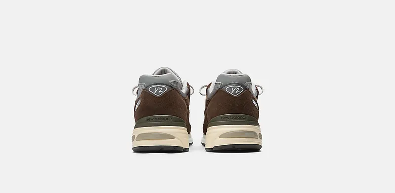 New Balance 991v2 “MiUK Slate Black Alloy” (U991BG2)