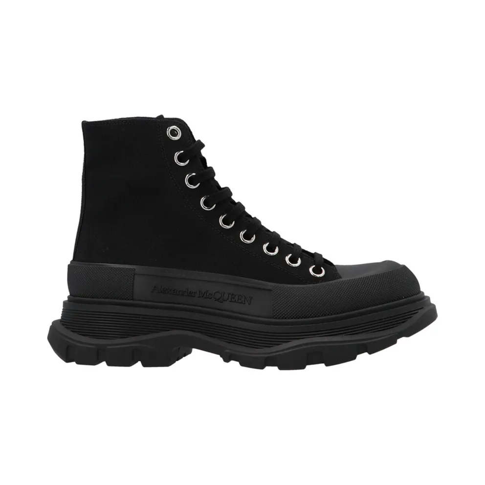 Alexander McQueen Tread Slick Lace Up Boot Black (W) (611706W4MV21000)