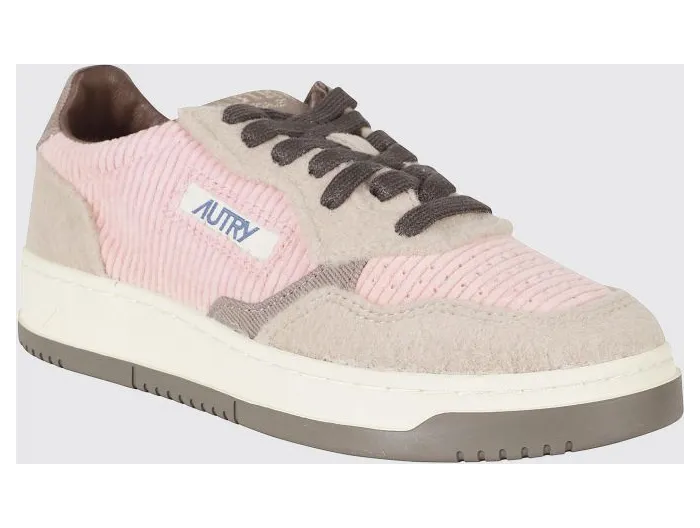 Autry Medalist Low Sneakers for in Leather and Suede with a Bicolor Design Pink (AULWV101)