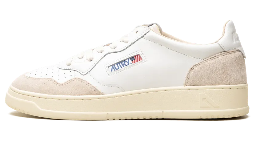 Autry Medalist Low White / White (AULMLS33)