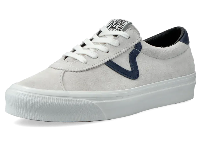 vans-style VN0A7Q5AJVY1