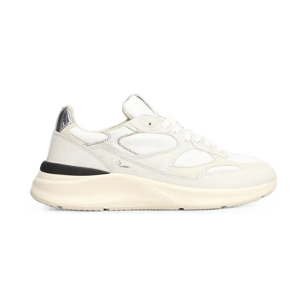 D.A.T.E. Sandals with metallic-effekt and vlakken – White (W451MSCLWH)