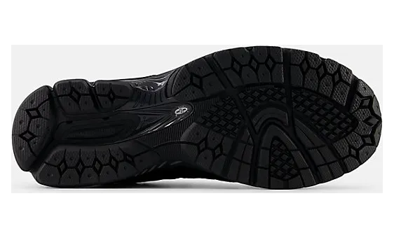 new-balance-sneaker U2002DXB