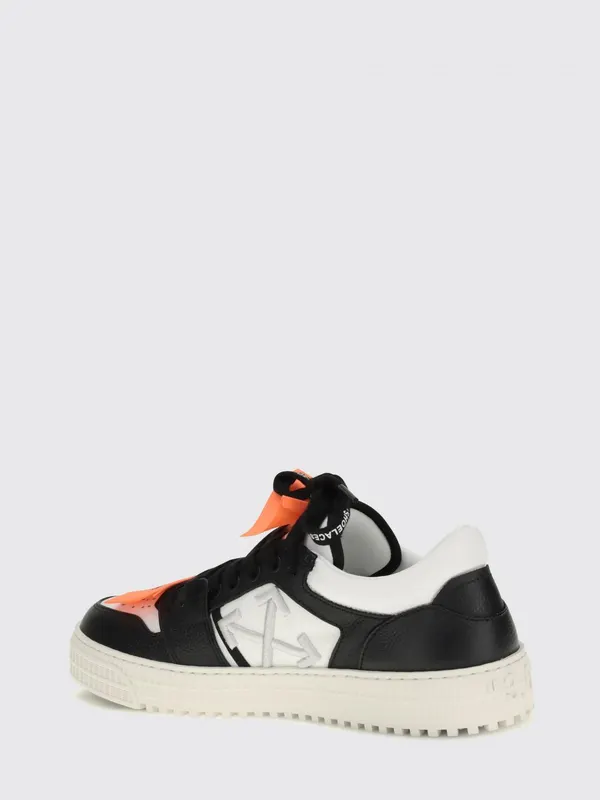 Off-White White (OMIA29KS26LEA0010110)