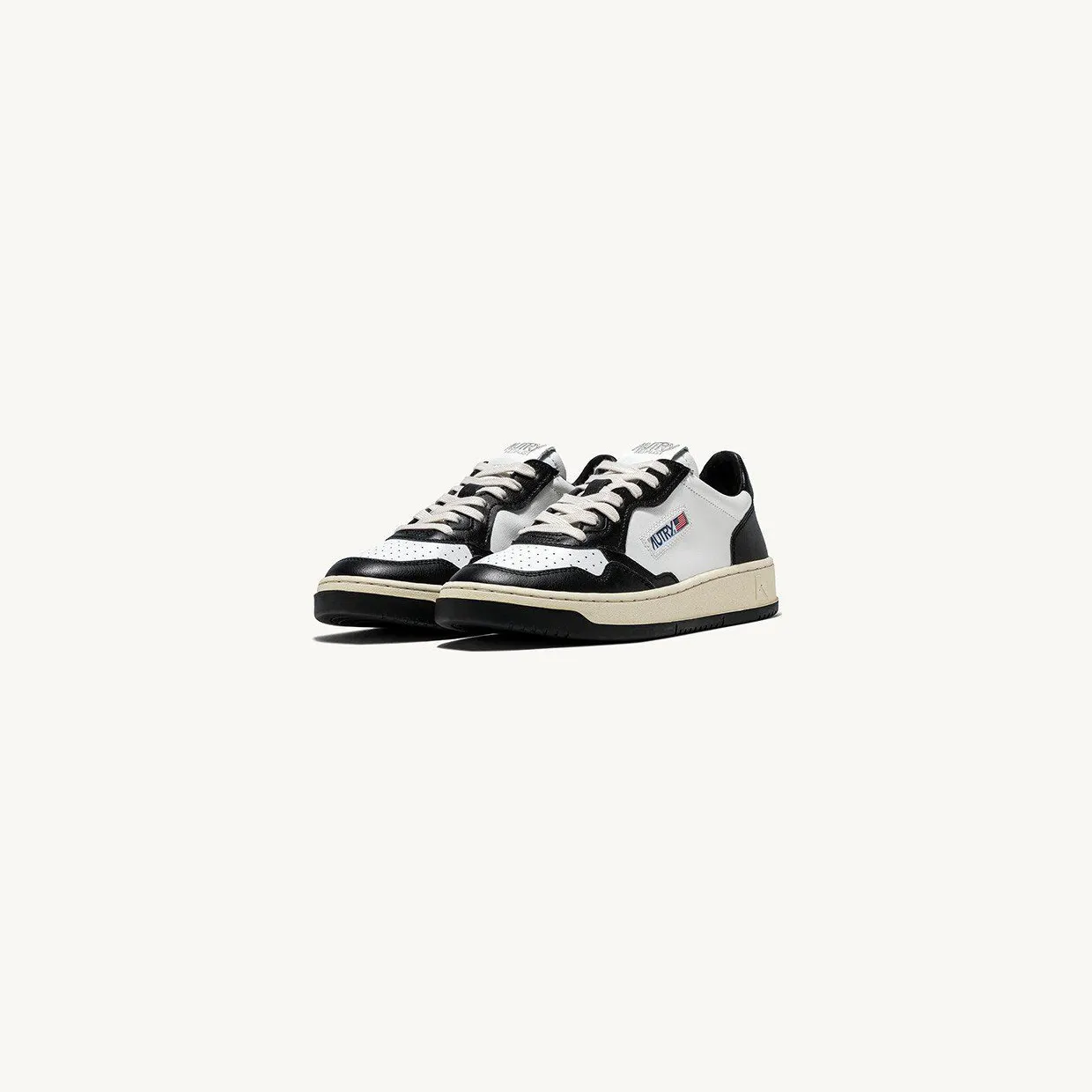 Autry Medalist Low Leather / Leather Black (AULWWB01) (4)