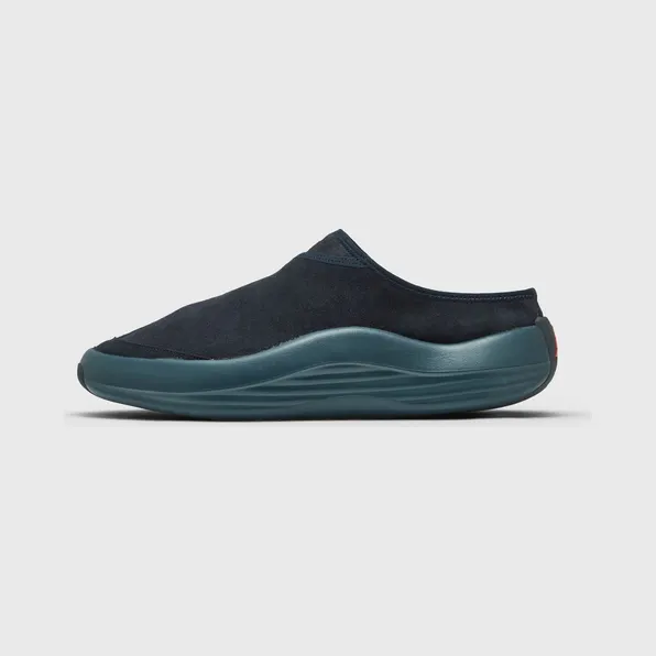 Jordan Future Dark Obsidian / Blue Fox / Picante Red