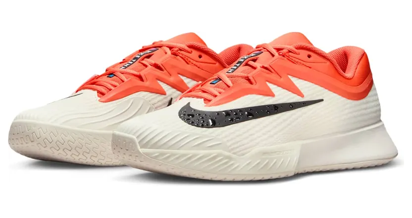 nikecourt IB6558-100