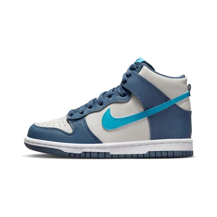 Nike DUNK HIGH GS “Light Bone / Diffused Blue / White / Blue Lightning” (DB2179-006)