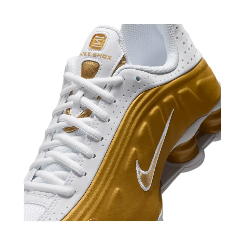Nike Shox R4 GS “Metallic Gold White” (CW2626-700)