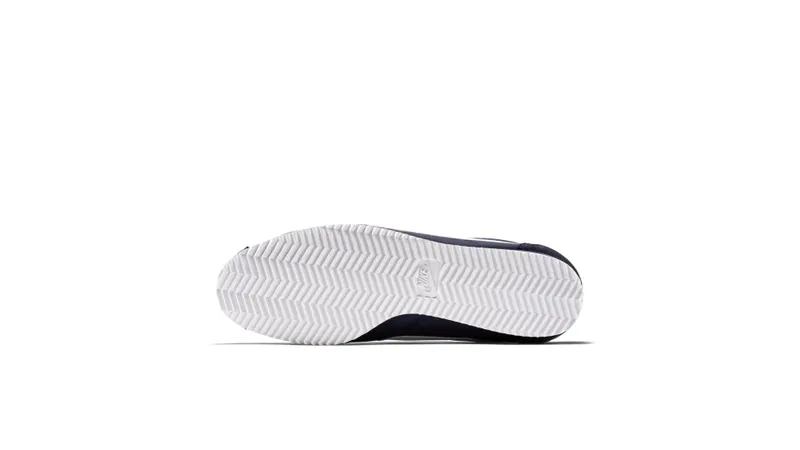 Nike Classic Cortez Nylon Obsidian / White (807472-410)