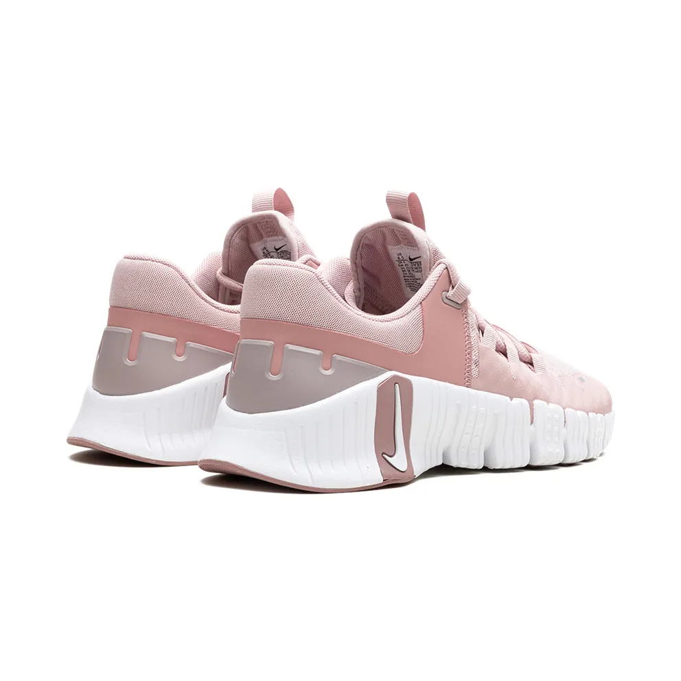Nike Free Metcon 5 “Pink Oxford” (DV3950-600)