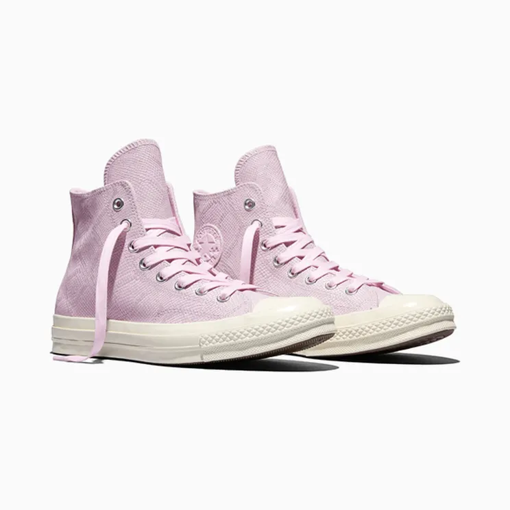 converse-chuck-taylor-all-star A16636C
