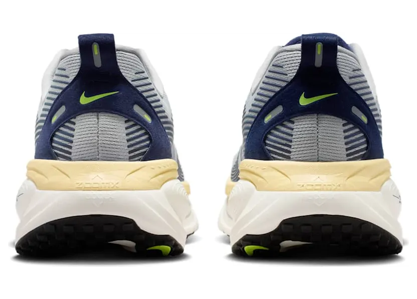 nike-vomero-18 IR1812-012