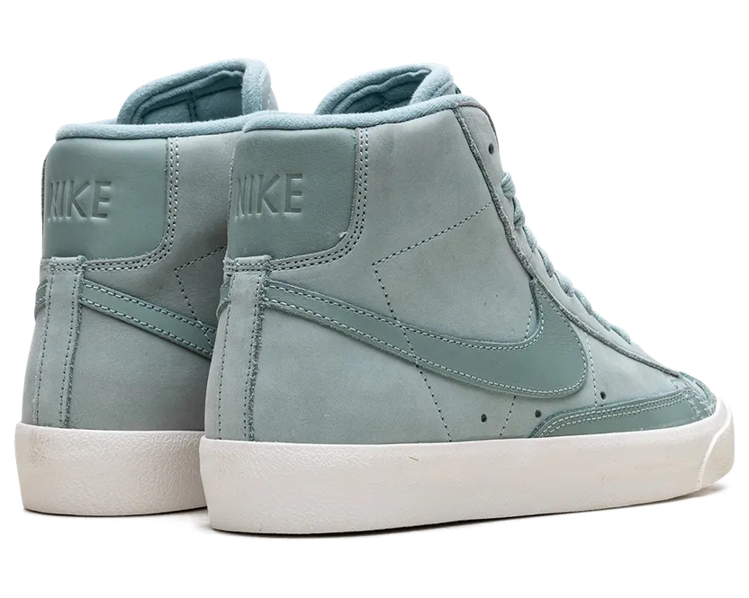 nike-blazer DQ7572-300