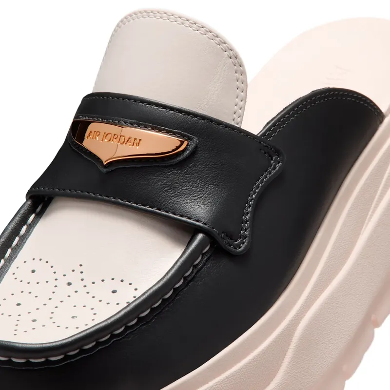 Air Jordan Mule Off-Noir/Chalk/Metallic Gold (IV5070-001)