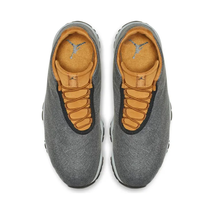 jordan-future AV7008-001