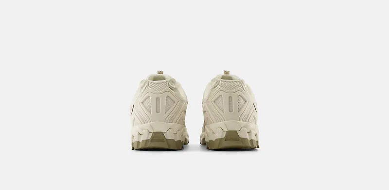 New Balance 610 White Beige (ML610DG)