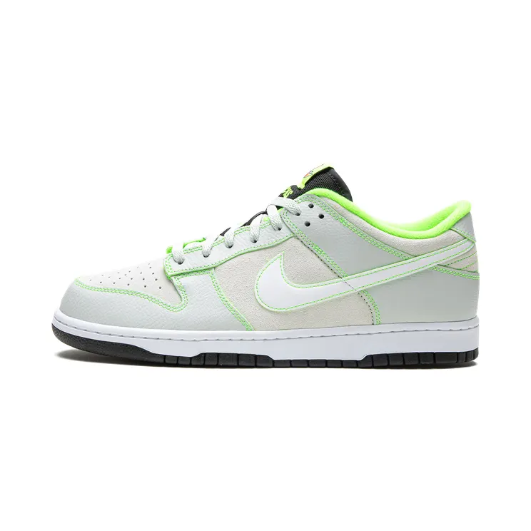 Nike Dunk Low UO P “Oregon” (FQ7260-001)