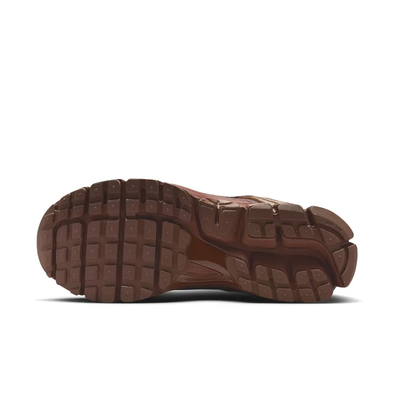 Nike Zoom Vomero 5 “Fauna Brown Velvet Brown” (HQ0458-201)