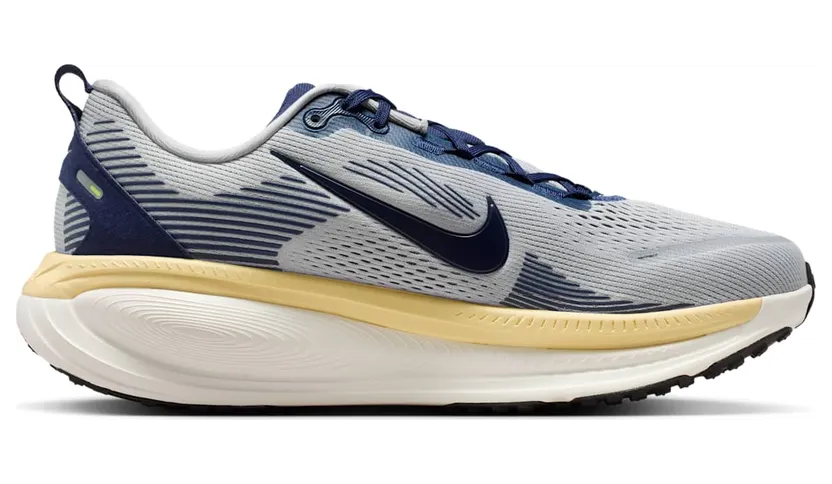 nike-vomero-18 IR1812-012