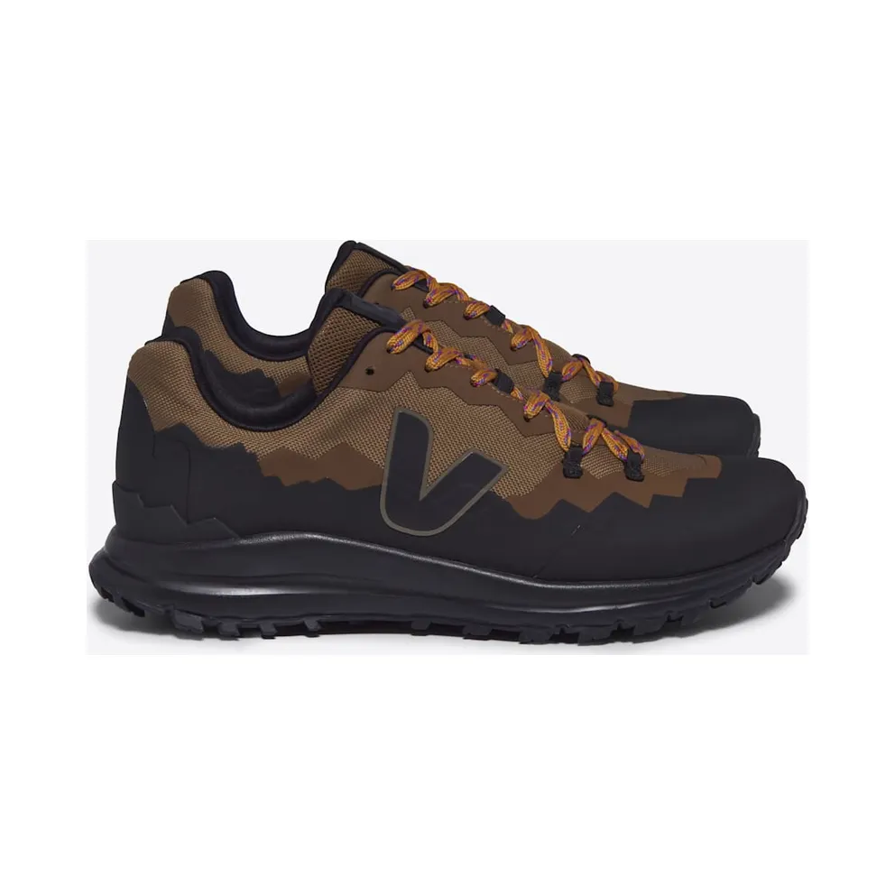 VEJA Fitz Roy – Black (FS2303646)
