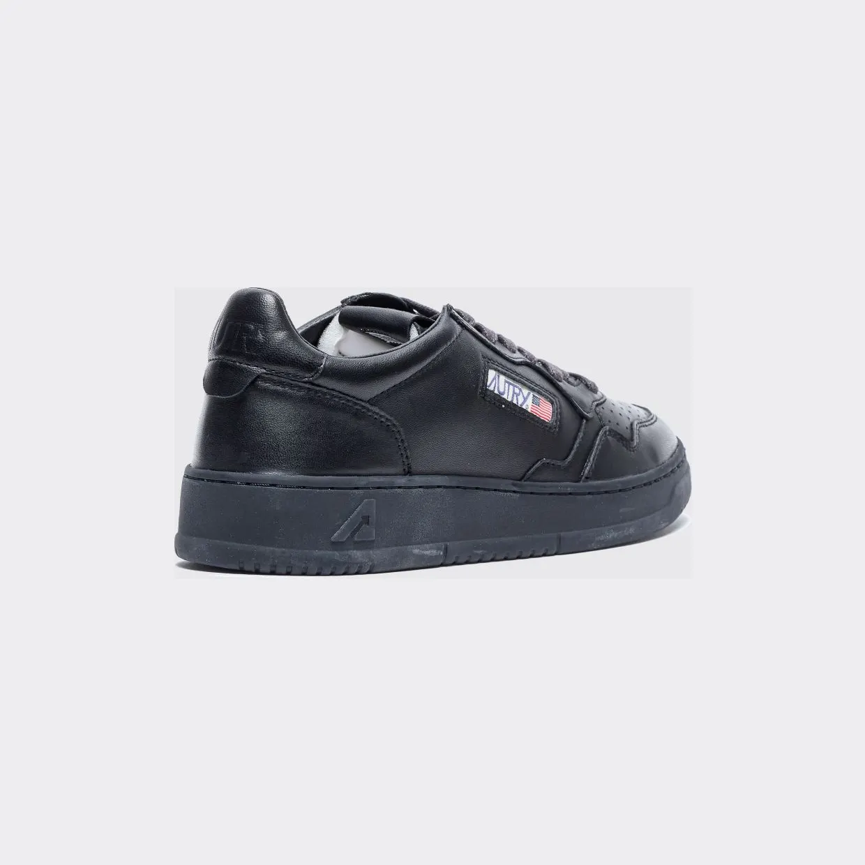 Autry Medalist Low Leather Sneakers Black (AULMSG16) (2)
