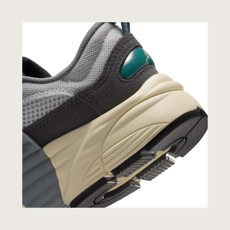 jordan-trunner II6531-009