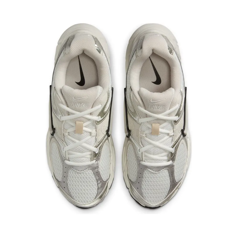 Nike V5 RNR “Light Orewood Brown” (HQ7901-104)