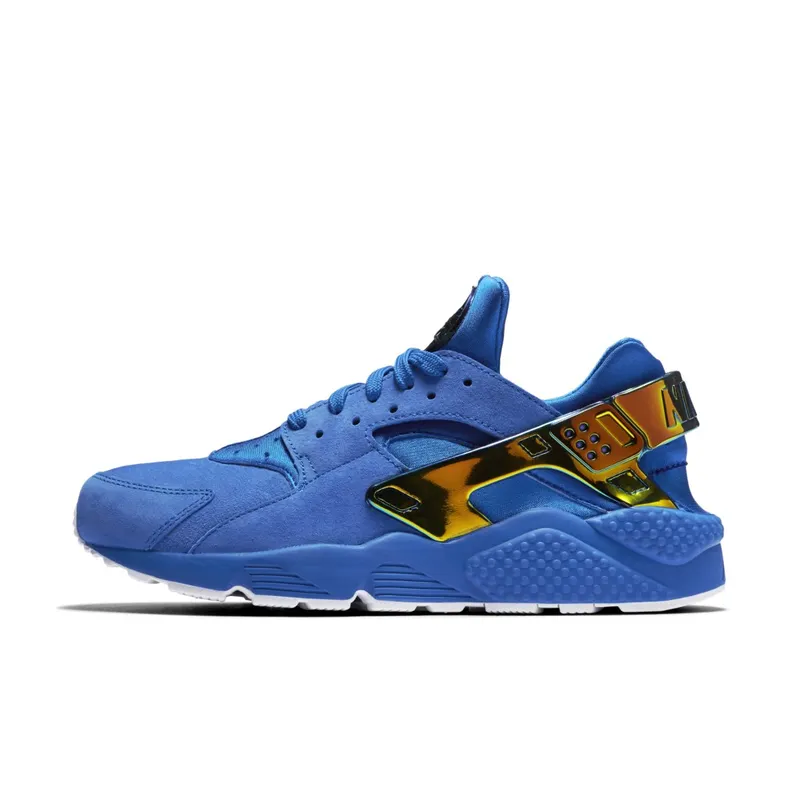 Nike x Undefeated Air Huarache LA (853940-114)