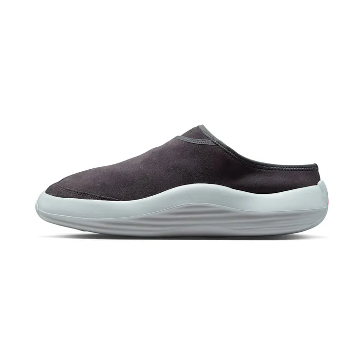 Jordan Future Mule – “Anthracite / Off White / Fire Pink” (HV5073-002)