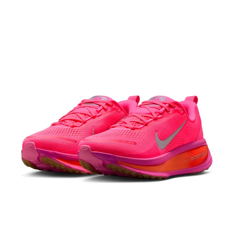 Nike Vomero 18 “Digital Pink Hyper Orange” (HM6804-602)
