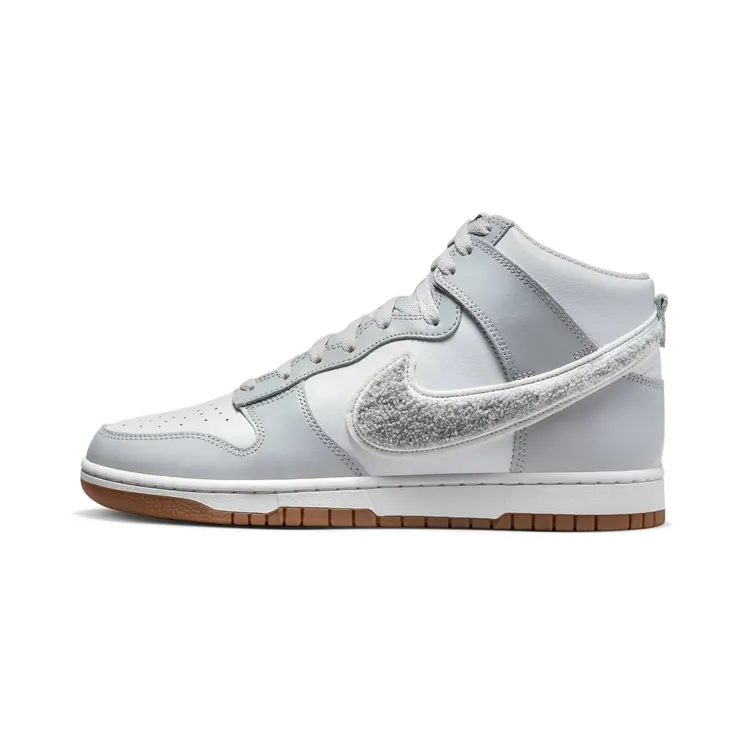 Nike Dunk High University Chenille Swoosh “Light Smoke Grey / Summit White / Photon Dust” (DR8805-003)
