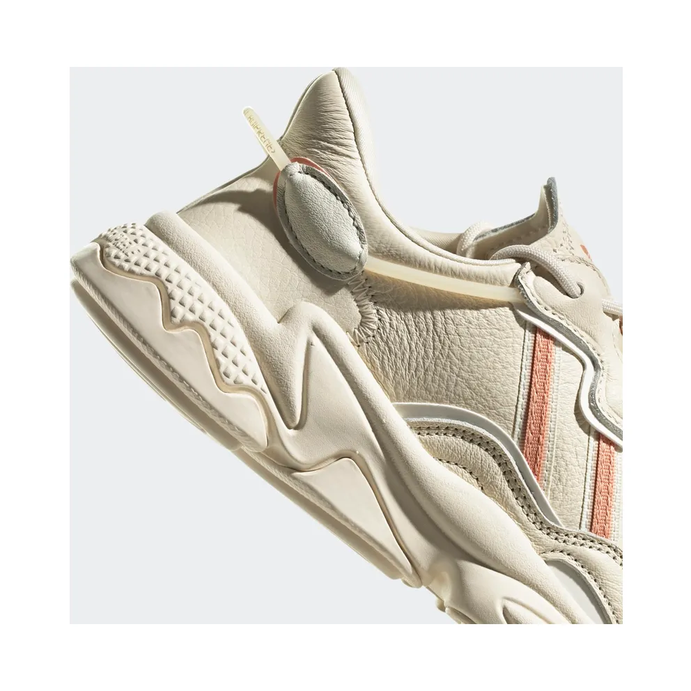 adidas OZWEEGO Wonder White / Ambient Blush / Halo Blush (GW8017)