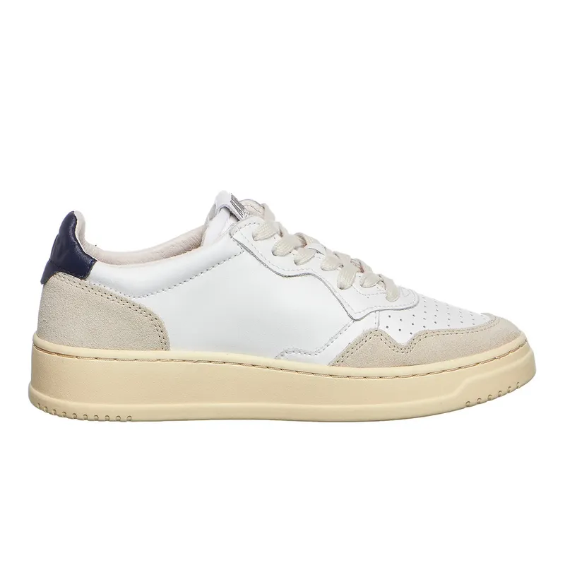 Autry Medalist Low White / Blue (AULWLS28)