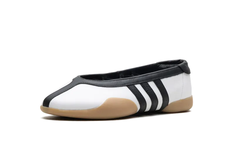 adidas Taekwondo Mei “Ballet”: wit, zwart en een gum-zool (3)
