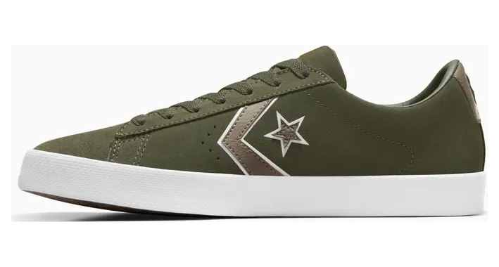 converse-sneaker A06653C