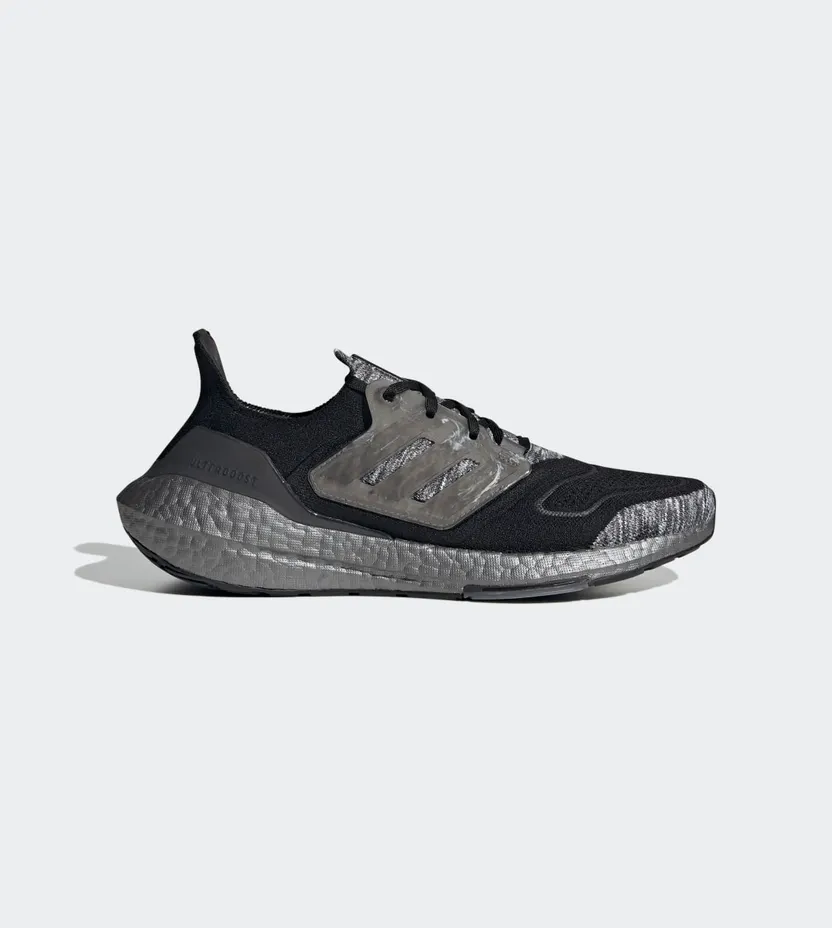 adidas Ultraboost 22 Core Black / Grey Four / Carbon (HQ2095)