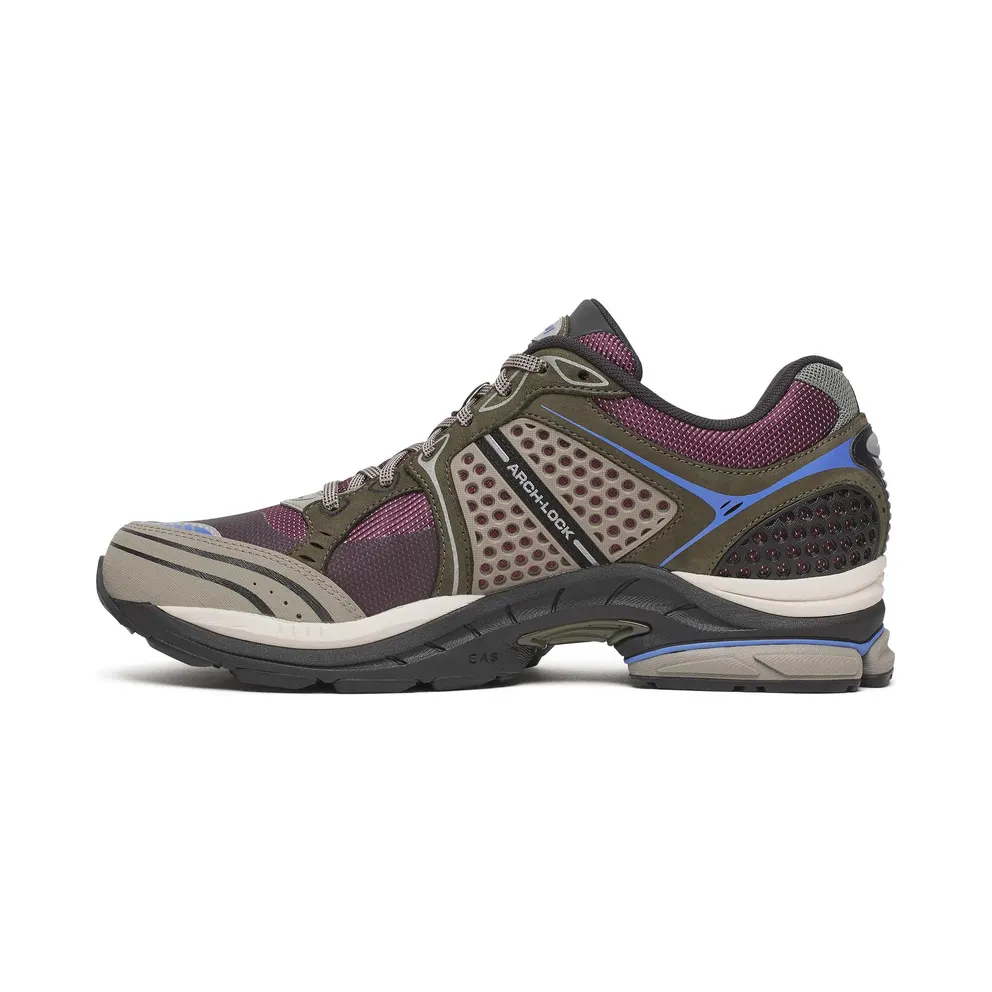 SAUCONY ProGrid Triumph 4 “Fig / Blue” (S70935-4)