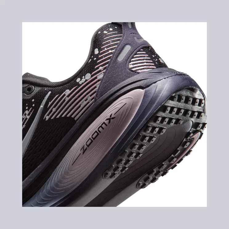 nike-vomero-18 HV1779-001