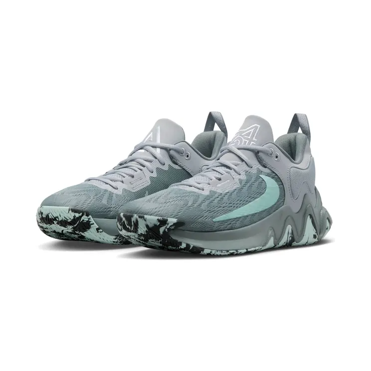 nike-giannis-immortality DM0825-004